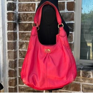 Coach Pink Madison Maggie Hobo model.